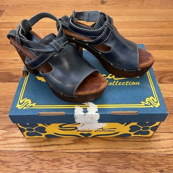 Sbicca Shoes - Sbicca Vintage Collection Unison Navy Leather Platform Clog Sandals Size 7 Boho